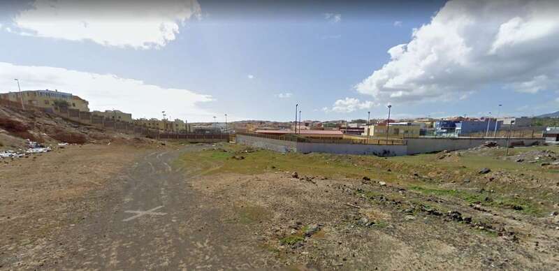 Terrenos donde se alzará un nuevo complejo residencial con 14 parcelas/G.Maps.